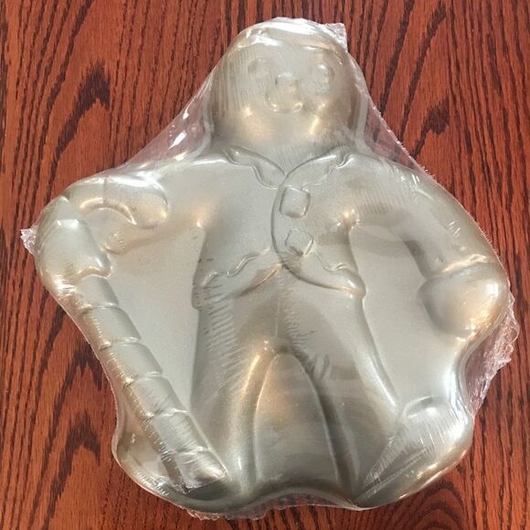 Nordicware Gingerbread Boy Baking Pan Mold New - Picture 2 of 3